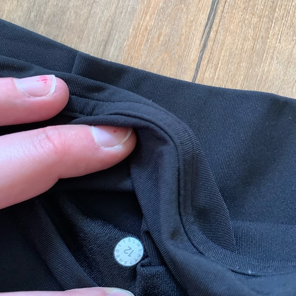Black lululemon leggings in size 12. - Picture 5 of 5